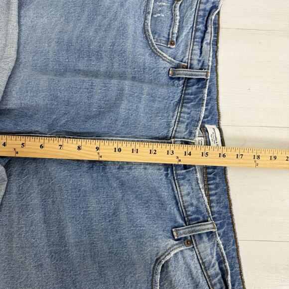 Abercrombie & Fitch The Dad Short Size 35 / 20 High Rise Curve Love Medium Wash - Picture 12 of 16
